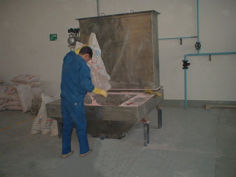 株洲硬質(zhì)合金集團海綿鈷人工投加料負壓氣力收塵裝置